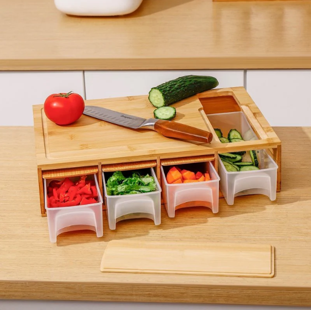 PREMIUM BAMBOO CUTTING BOARD WITH 4 CONTAINER AND CHOPPING SET