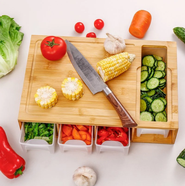 PREMIUM BAMBOO CUTTING BOARD WITH 4 CONTAINER AND CHOPPING SET